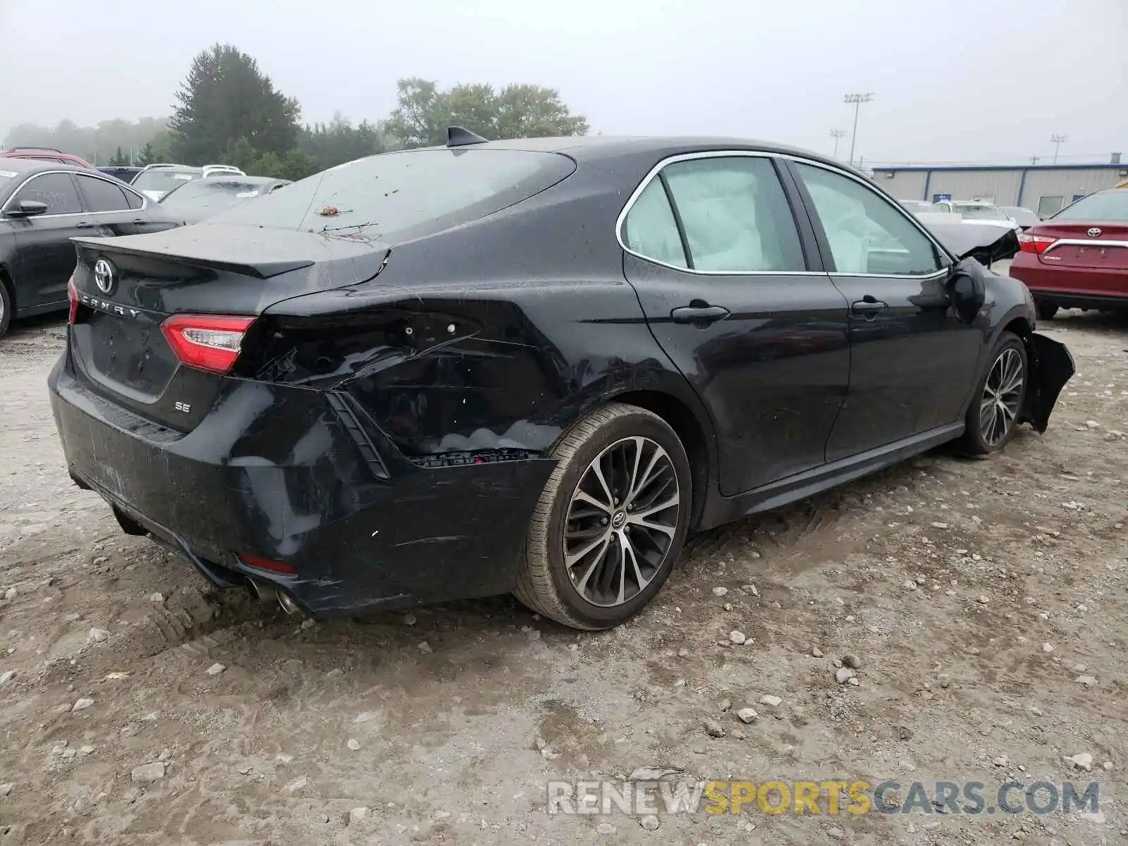 4 Photograph of a damaged car 4T1G11AK6LU895911 TOYOTA CAMRY 2020