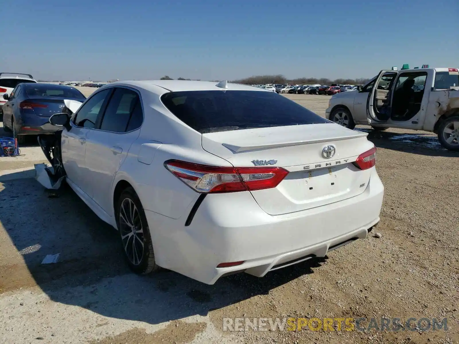 3 Photograph of a damaged car 4T1G11AK6LU898162 TOYOTA CAMRY 2020