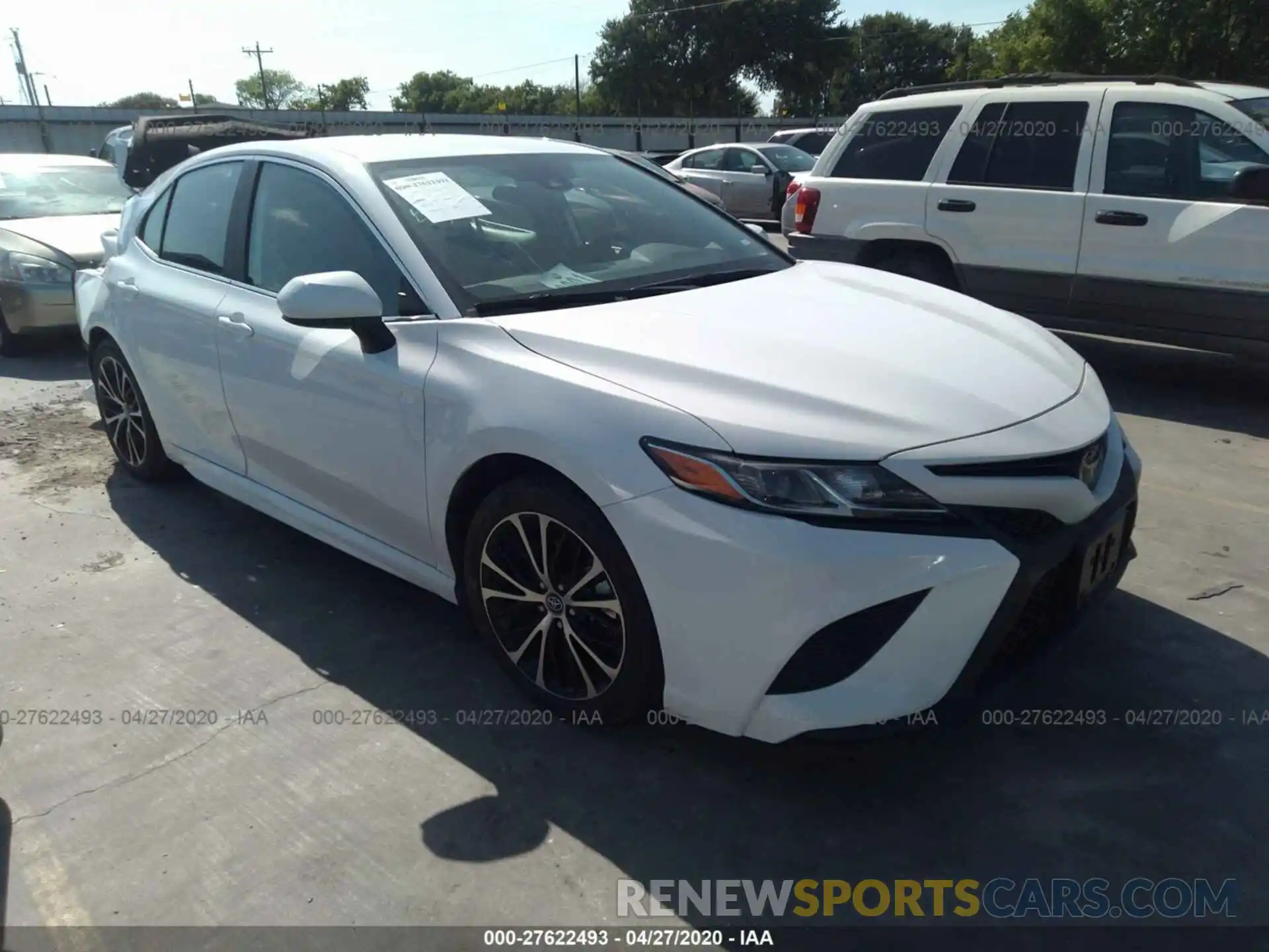 1 Photograph of a damaged car 4T1G11AK6LU904820 TOYOTA CAMRY 2020