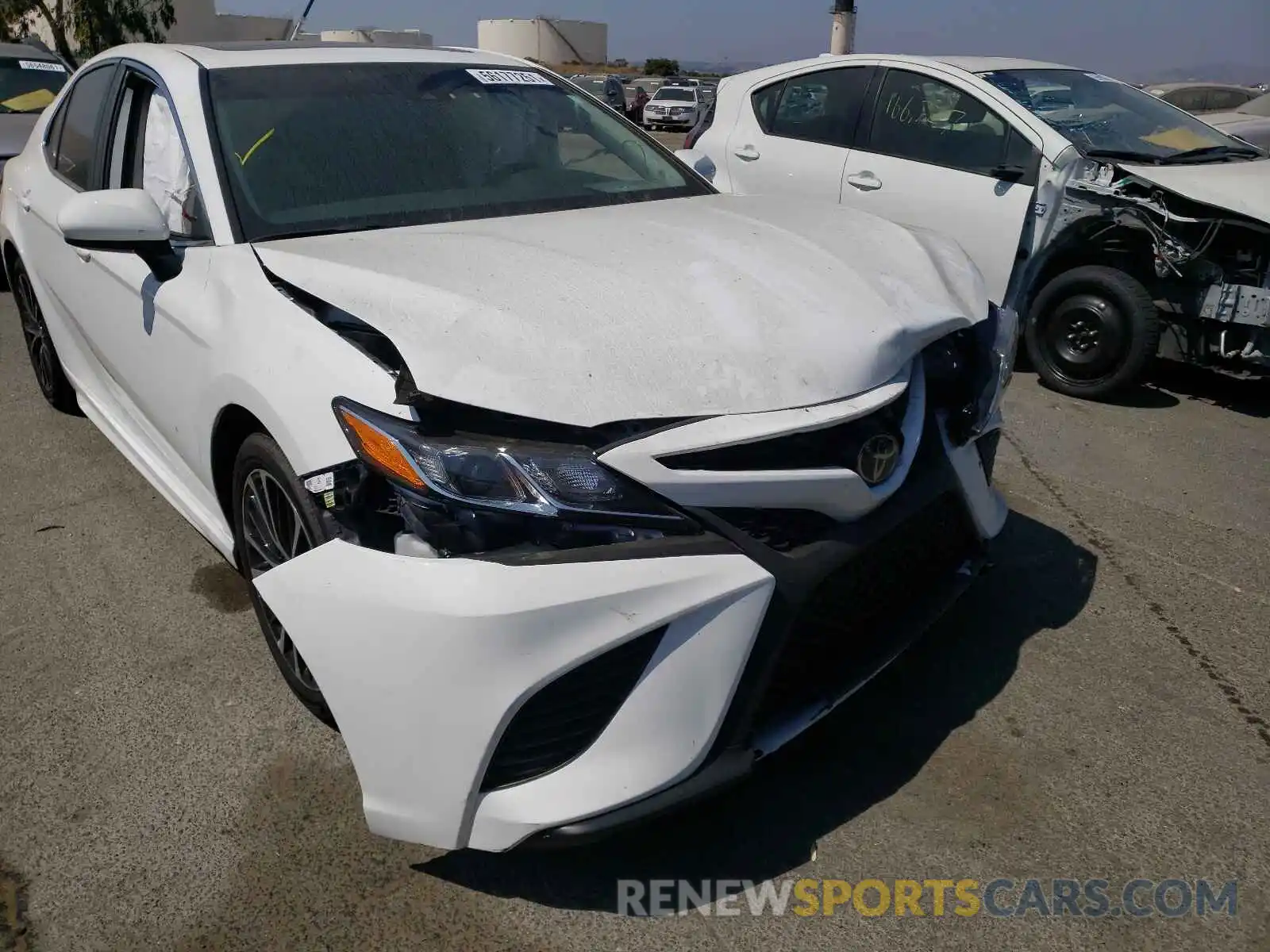 9 Photograph of a damaged car 4T1G11AK6LU908804 TOYOTA CAMRY 2020