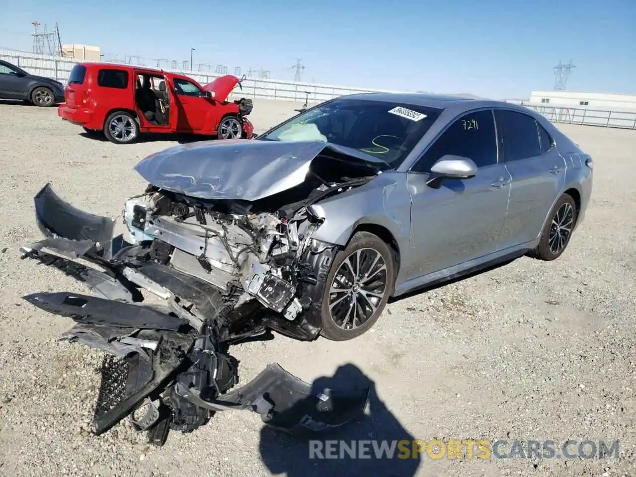 2 Photograph of a damaged car 4T1G11AK6LU909144 TOYOTA CAMRY 2020