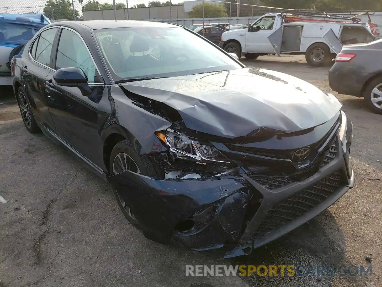 1 Photograph of a damaged car 4T1G11AK6LU910553 TOYOTA CAMRY 2020