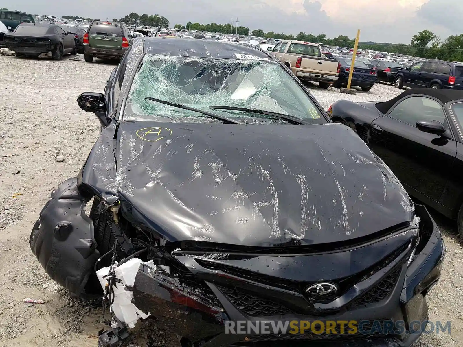 9 Photograph of a damaged car 4T1G11AK6LU916448 TOYOTA CAMRY 2020