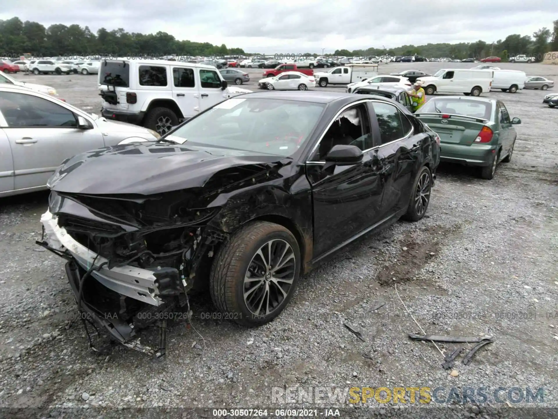 2 Photograph of a damaged car 4T1G11AK6LU916854 TOYOTA CAMRY 2020