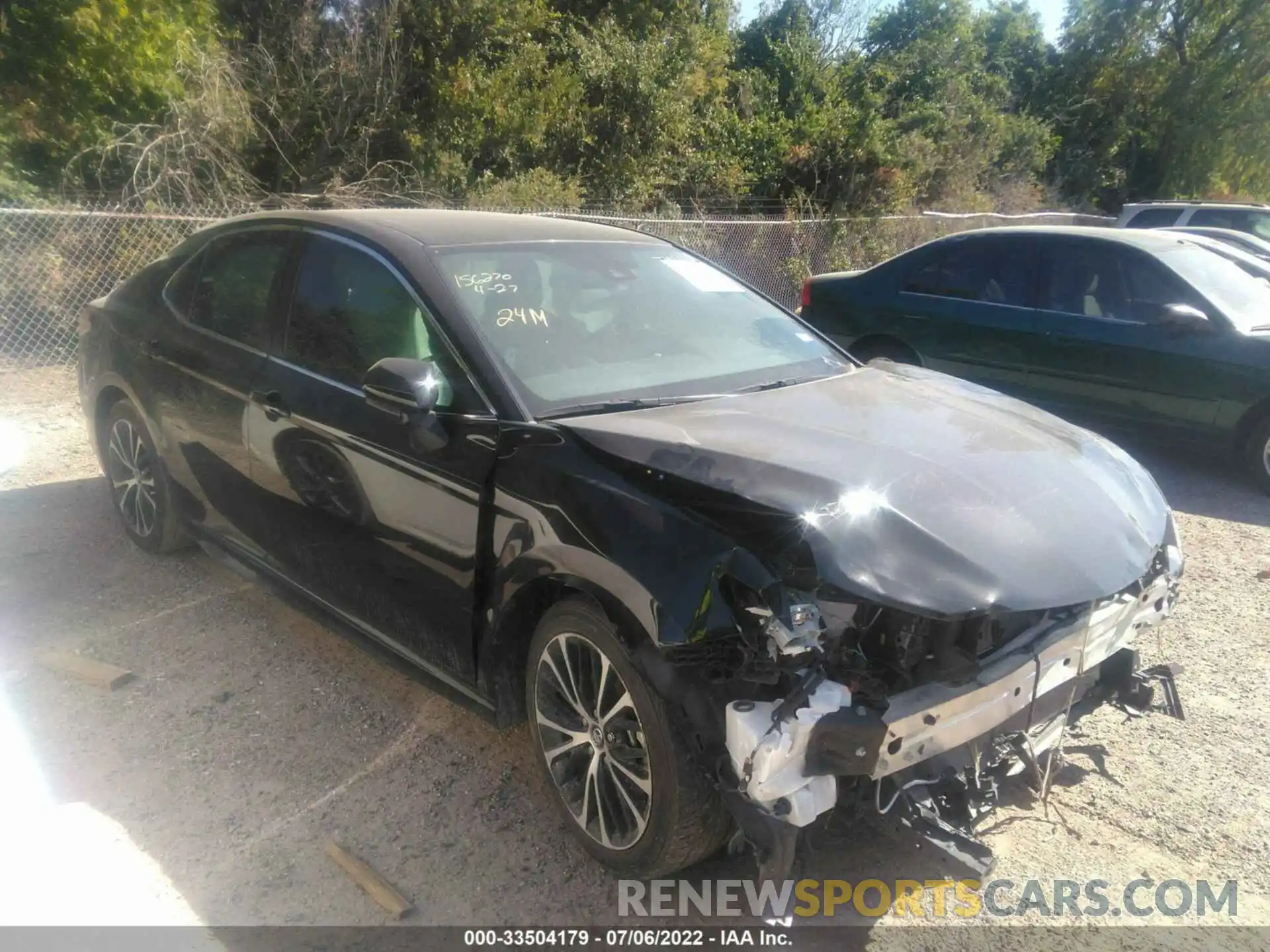 1 Photograph of a damaged car 4T1G11AK6LU924081 TOYOTA CAMRY 2020