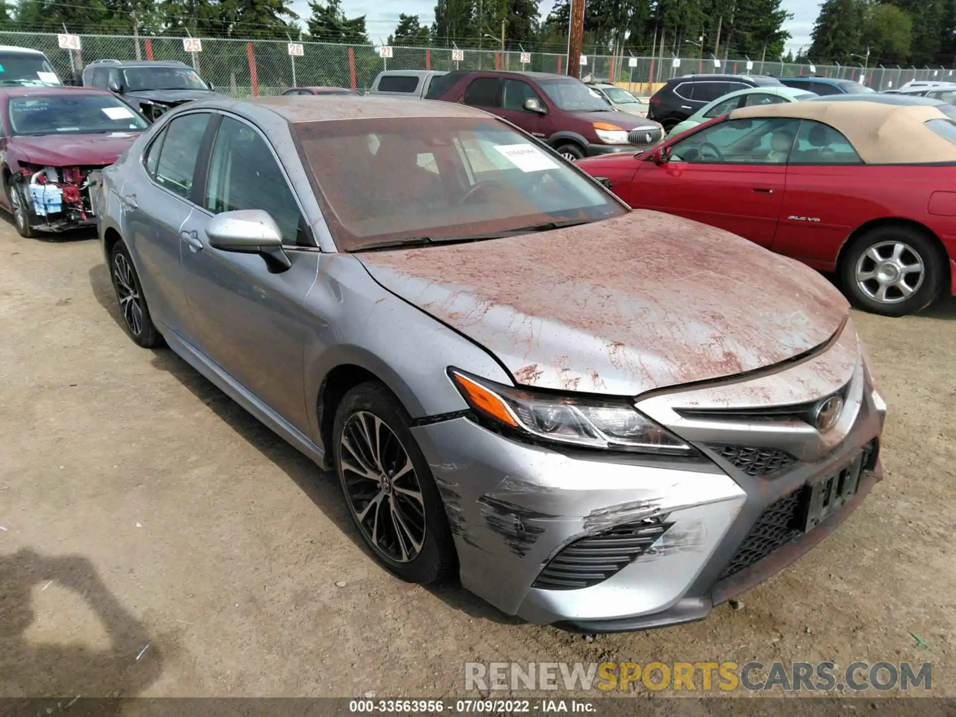 1 Photograph of a damaged car 4T1G11AK6LU931533 TOYOTA CAMRY 2020