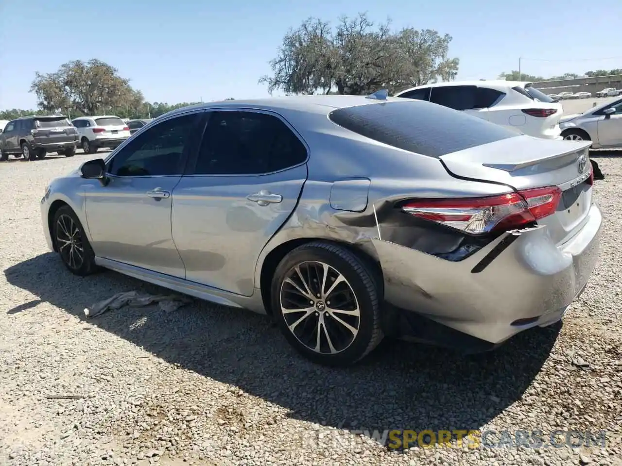 2 Photograph of a damaged car 4T1G11AK6LU937591 TOYOTA CAMRY 2020