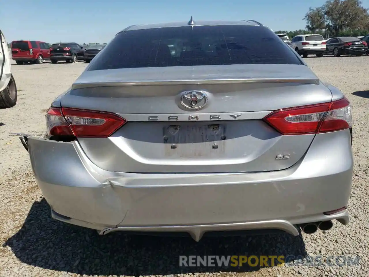 6 Photograph of a damaged car 4T1G11AK6LU937591 TOYOTA CAMRY 2020