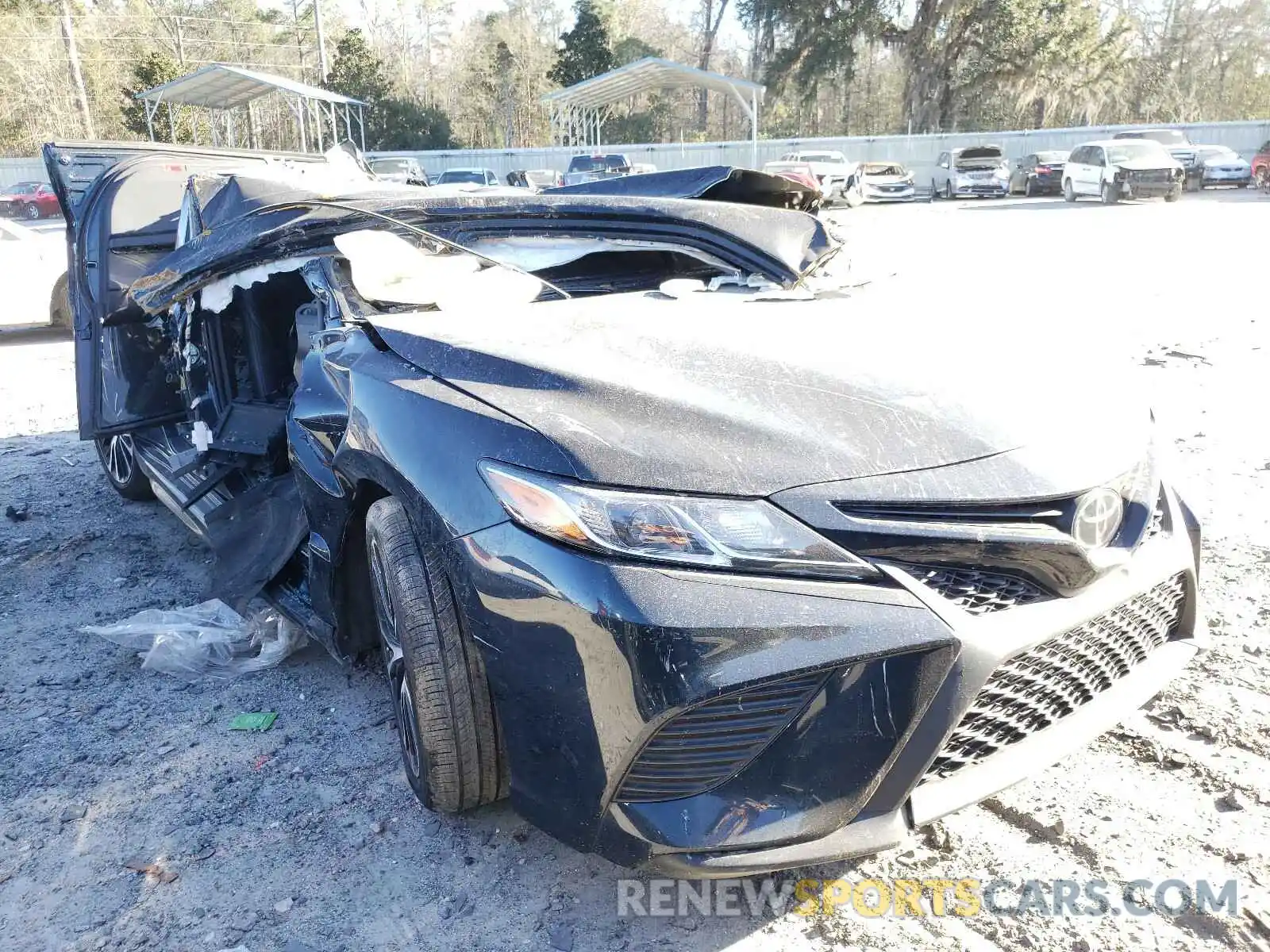 1 Photograph of a damaged car 4T1G11AK6LU940166 TOYOTA CAMRY 2020