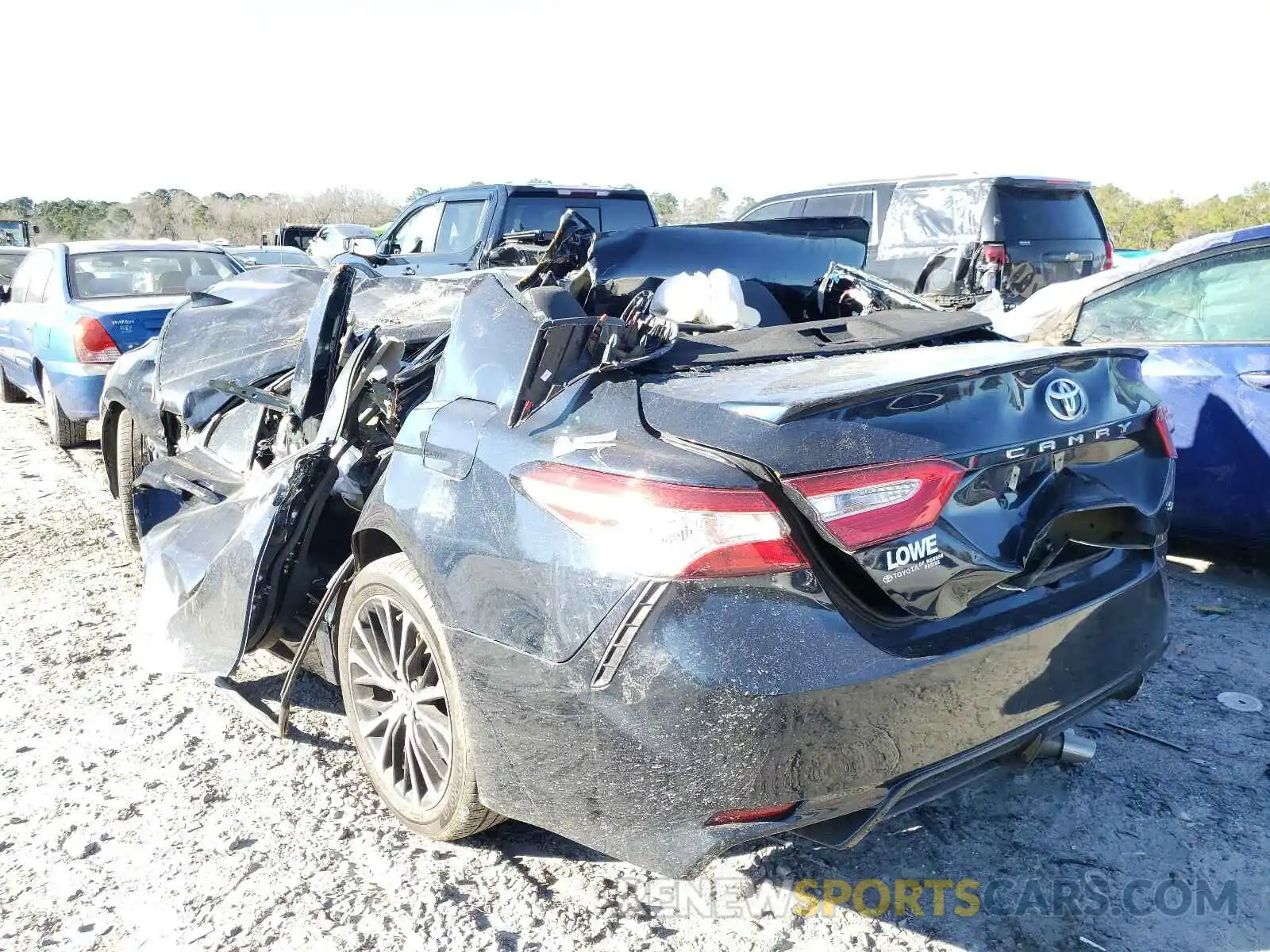 3 Photograph of a damaged car 4T1G11AK6LU940166 TOYOTA CAMRY 2020