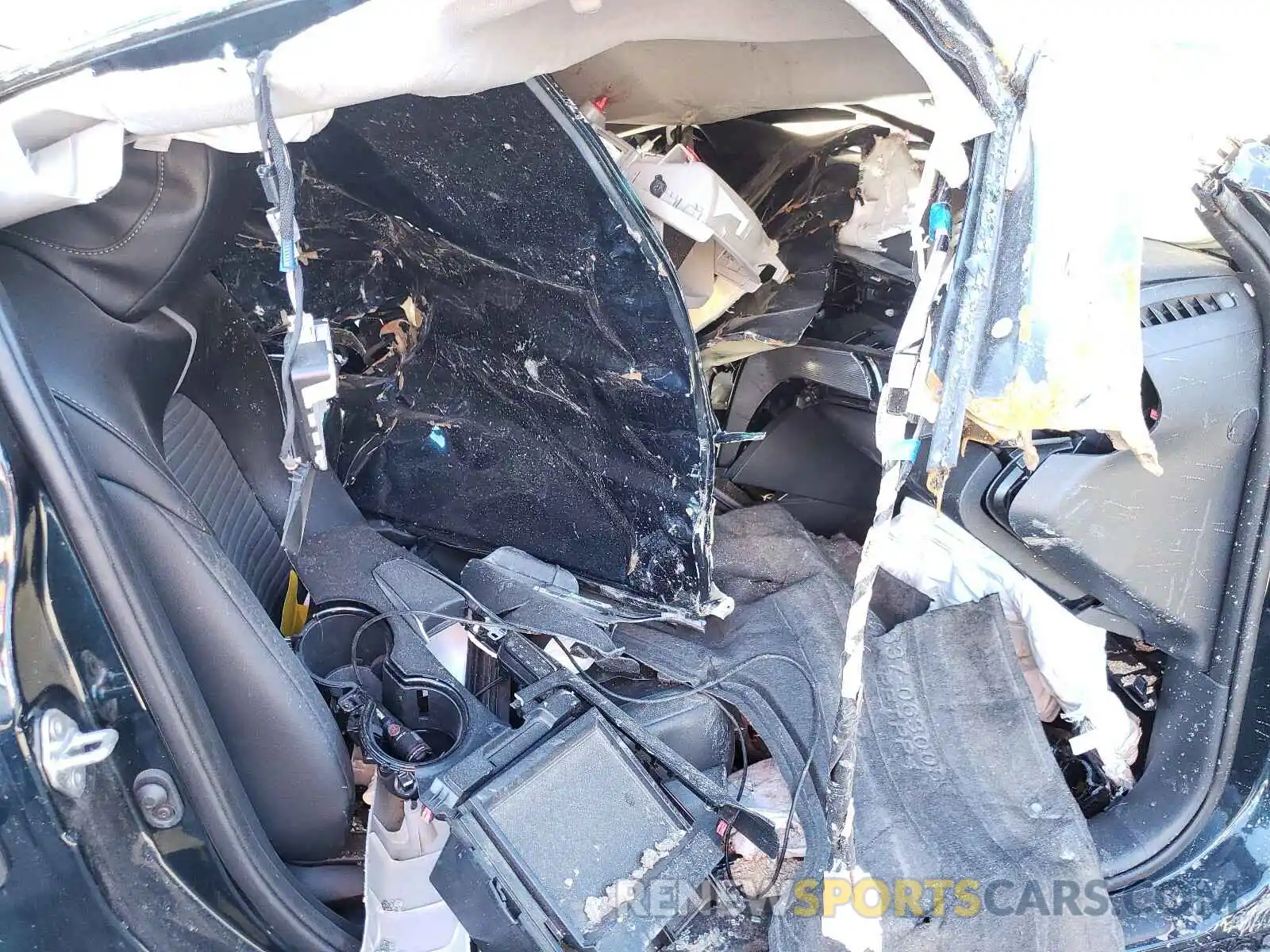 5 Photograph of a damaged car 4T1G11AK6LU940166 TOYOTA CAMRY 2020