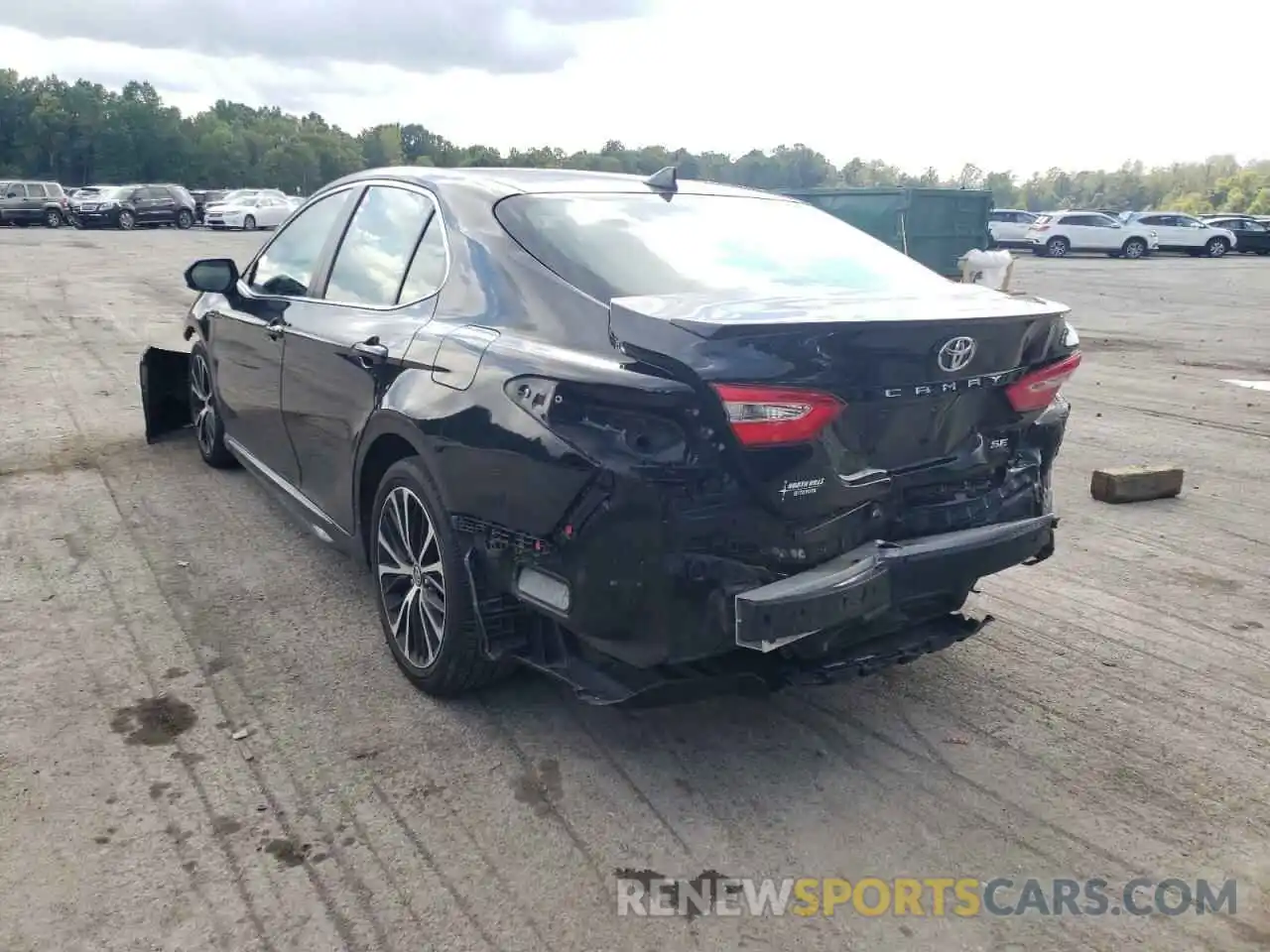 3 Photograph of a damaged car 4T1G11AK6LU941270 TOYOTA CAMRY 2020