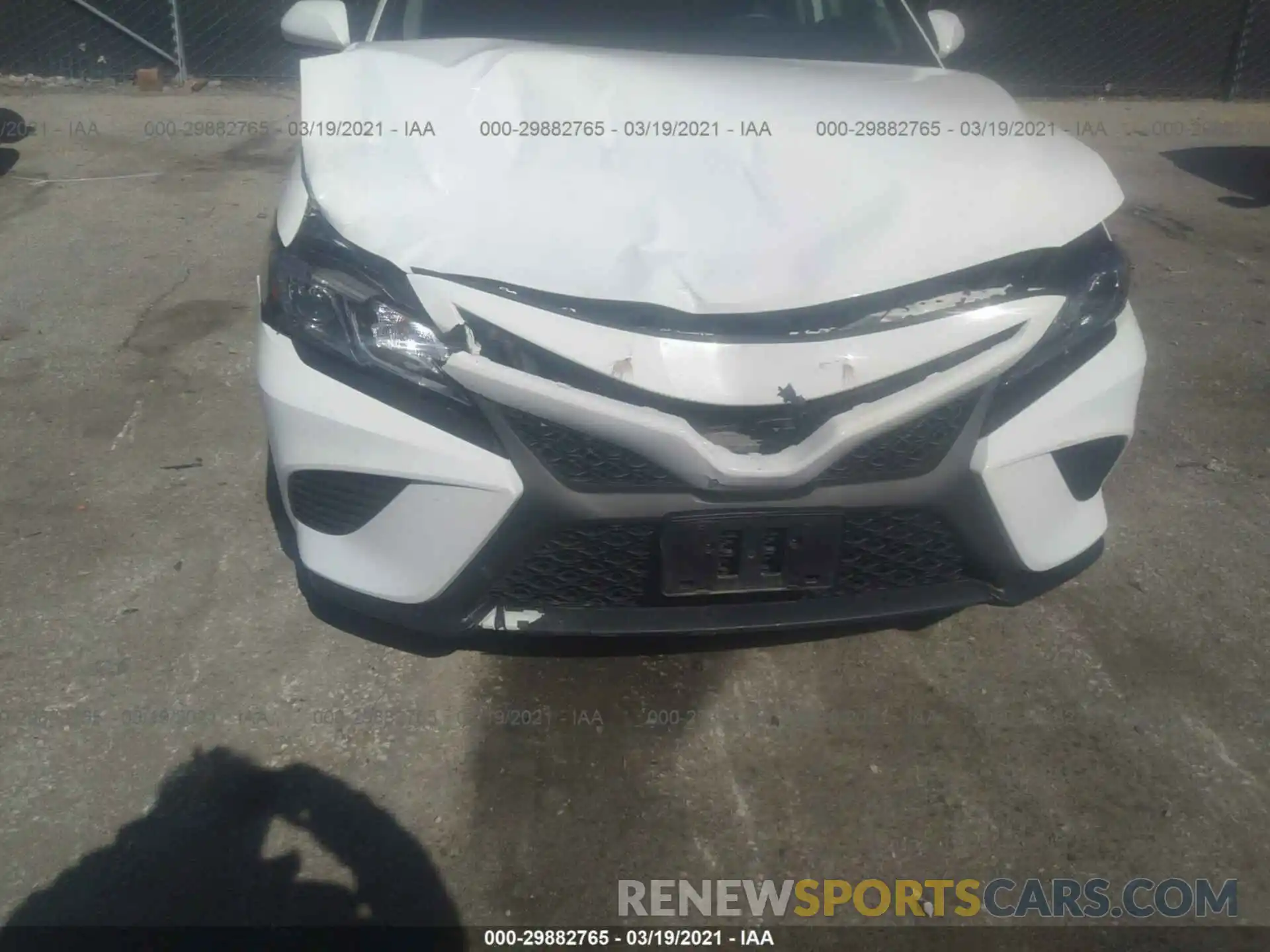 6 Photograph of a damaged car 4T1G11AK6LU942645 TOYOTA CAMRY 2020