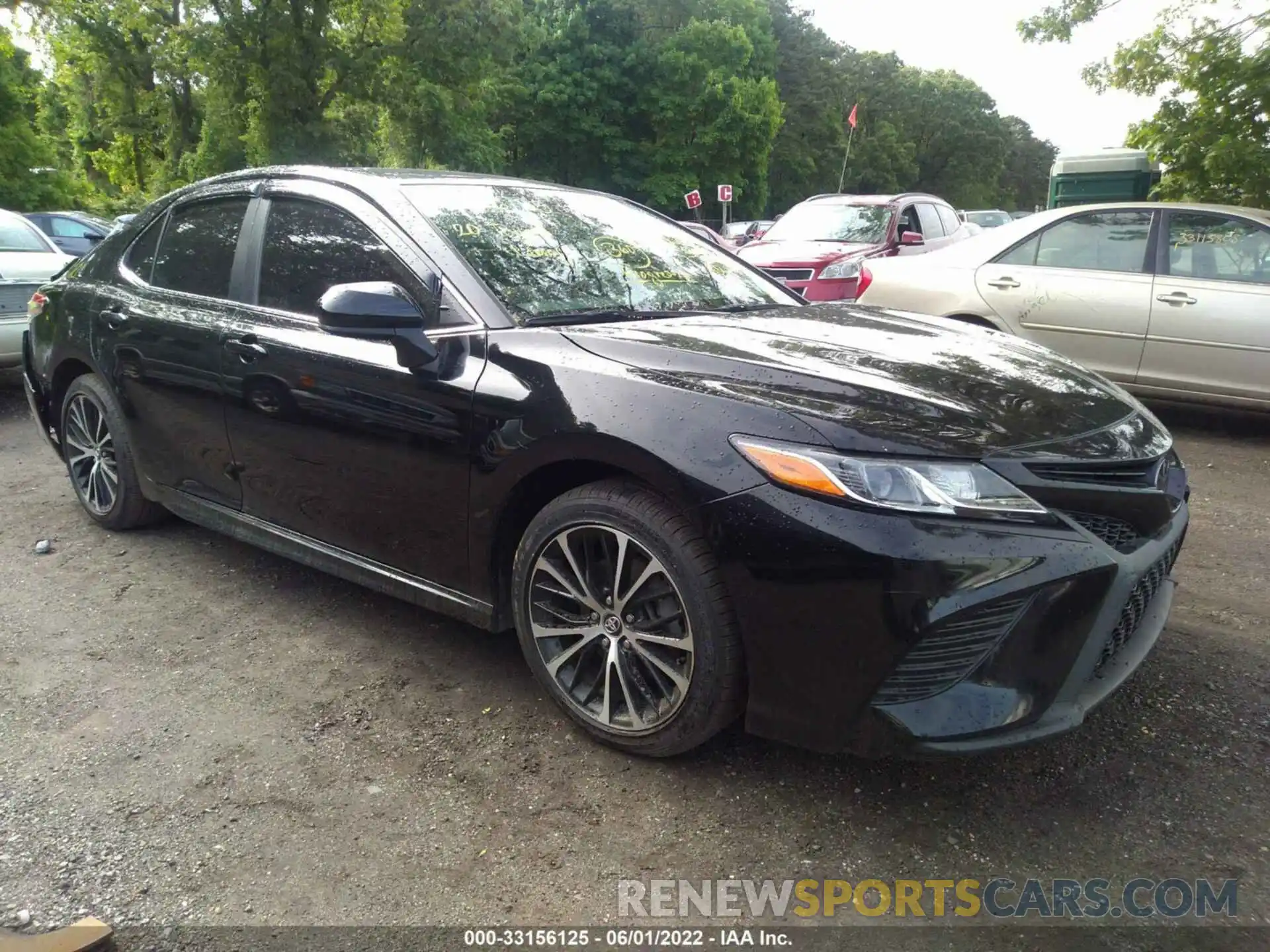 1 Photograph of a damaged car 4T1G11AK6LU944217 TOYOTA CAMRY 2020