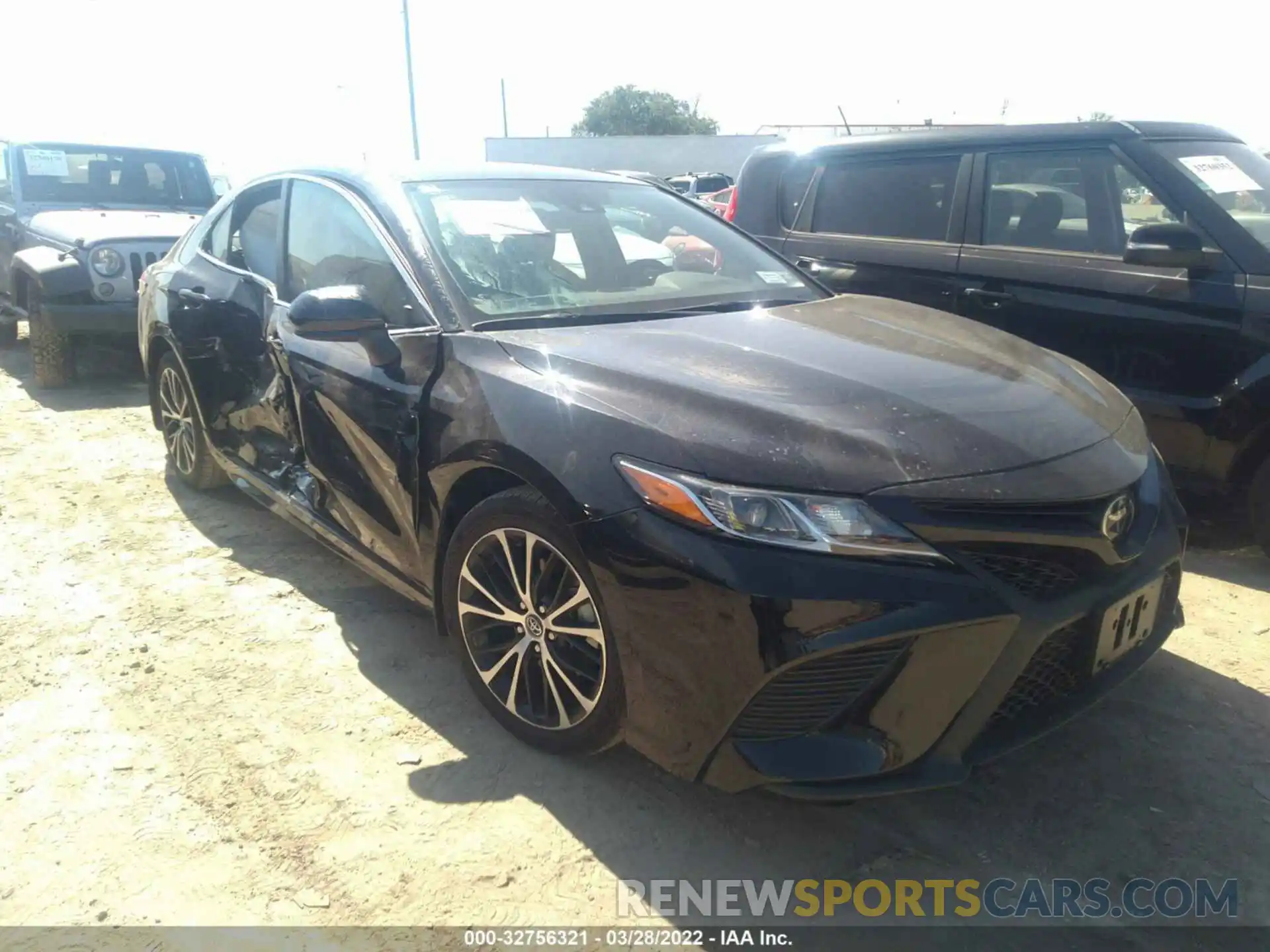 1 Photograph of a damaged car 4T1G11AK6LU945027 TOYOTA CAMRY 2020