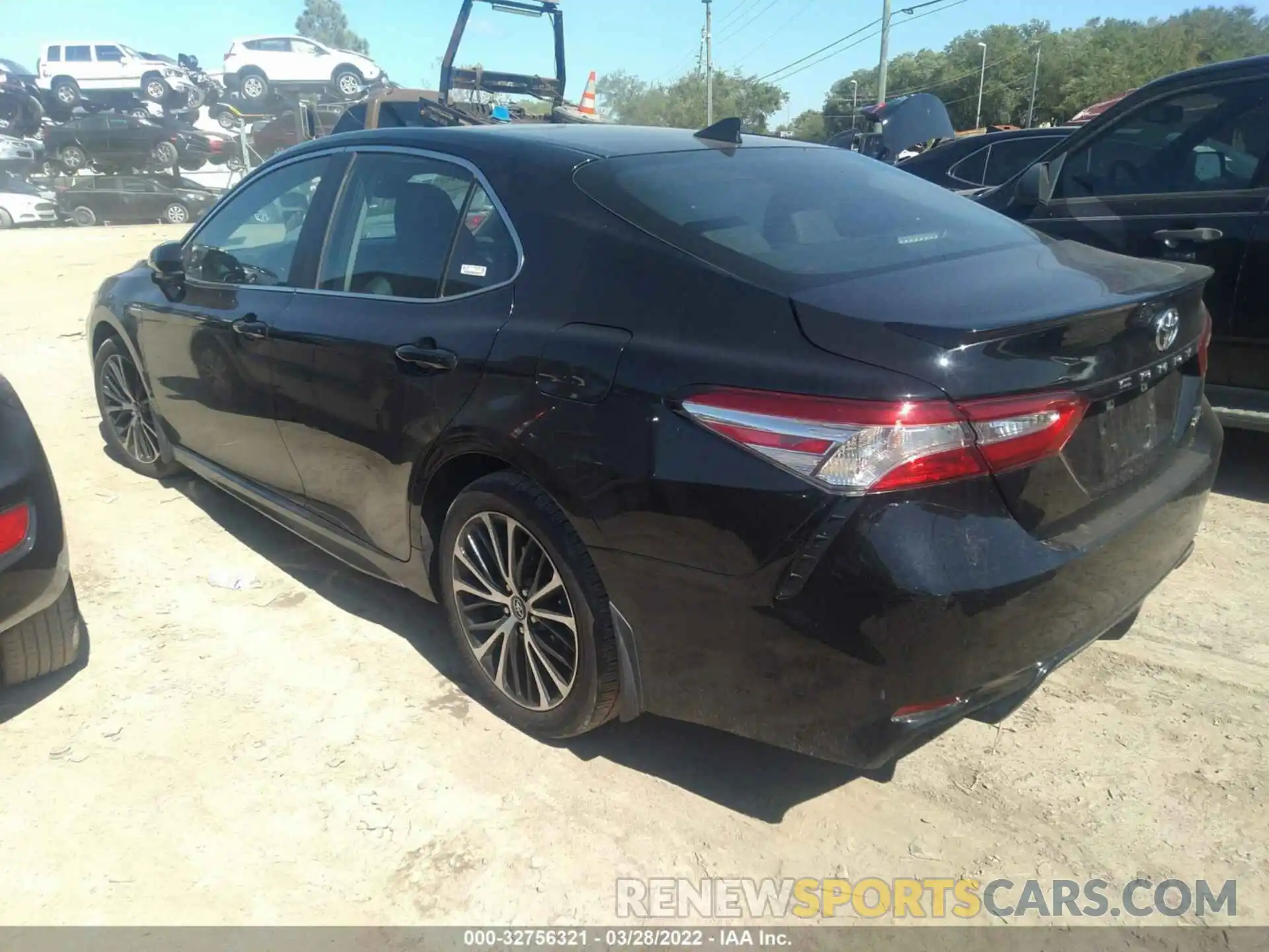 3 Photograph of a damaged car 4T1G11AK6LU945027 TOYOTA CAMRY 2020