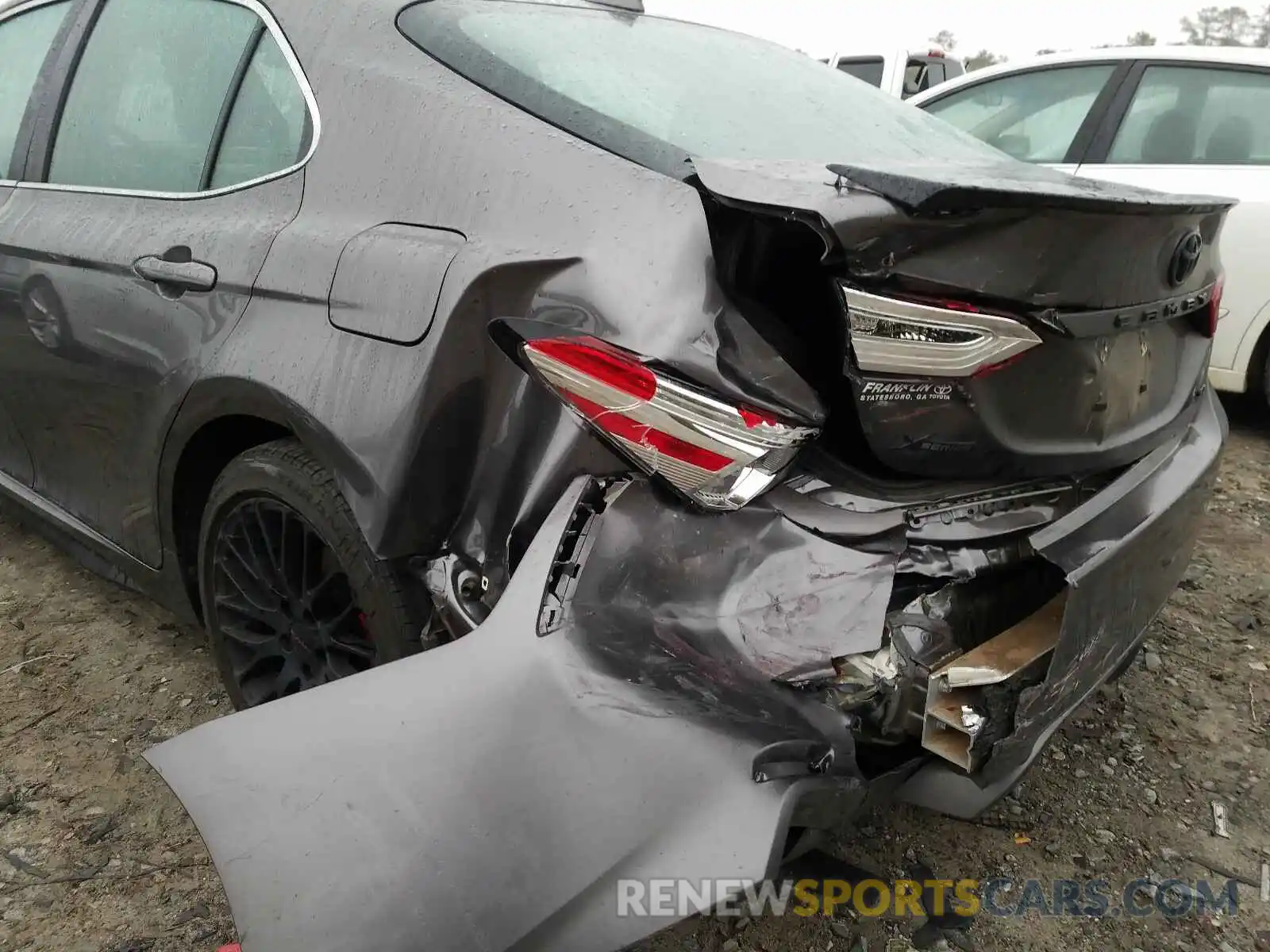 9 Photograph of a damaged car 4T1G11AK6LU947148 TOYOTA CAMRY 2020