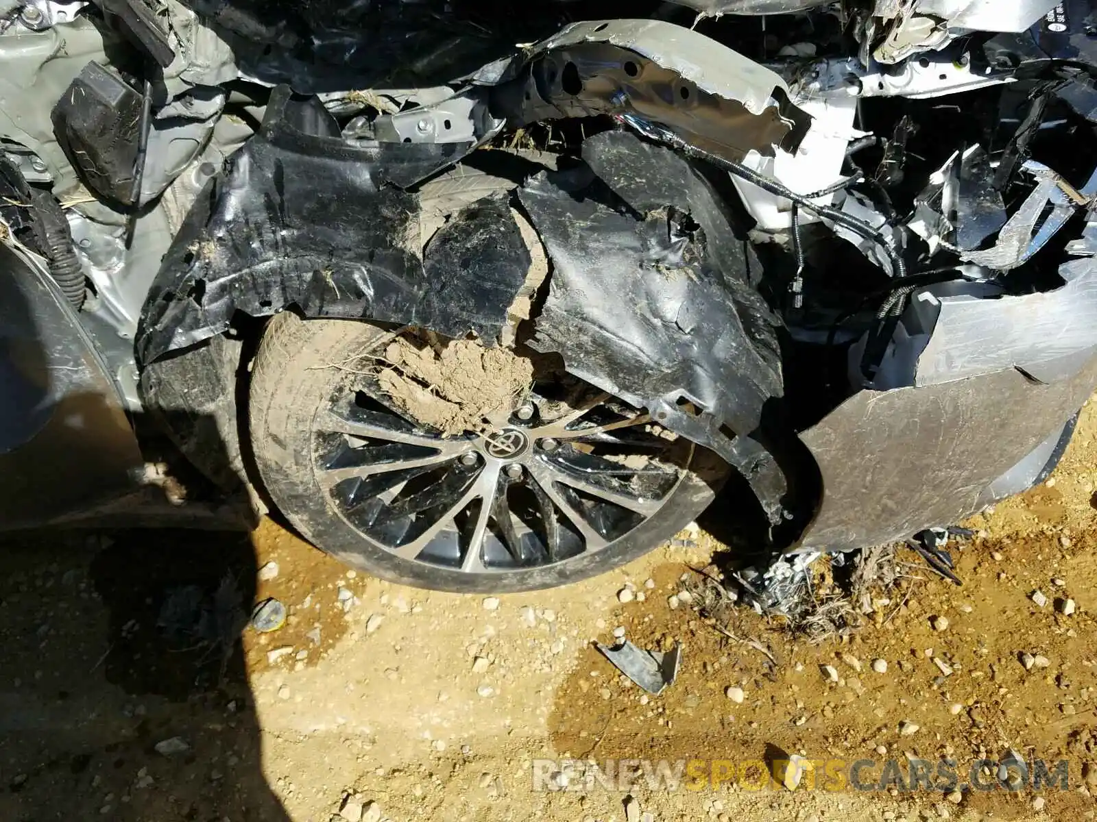 9 Photograph of a damaged car 4T1G11AK6LU951006 TOYOTA CAMRY 2020