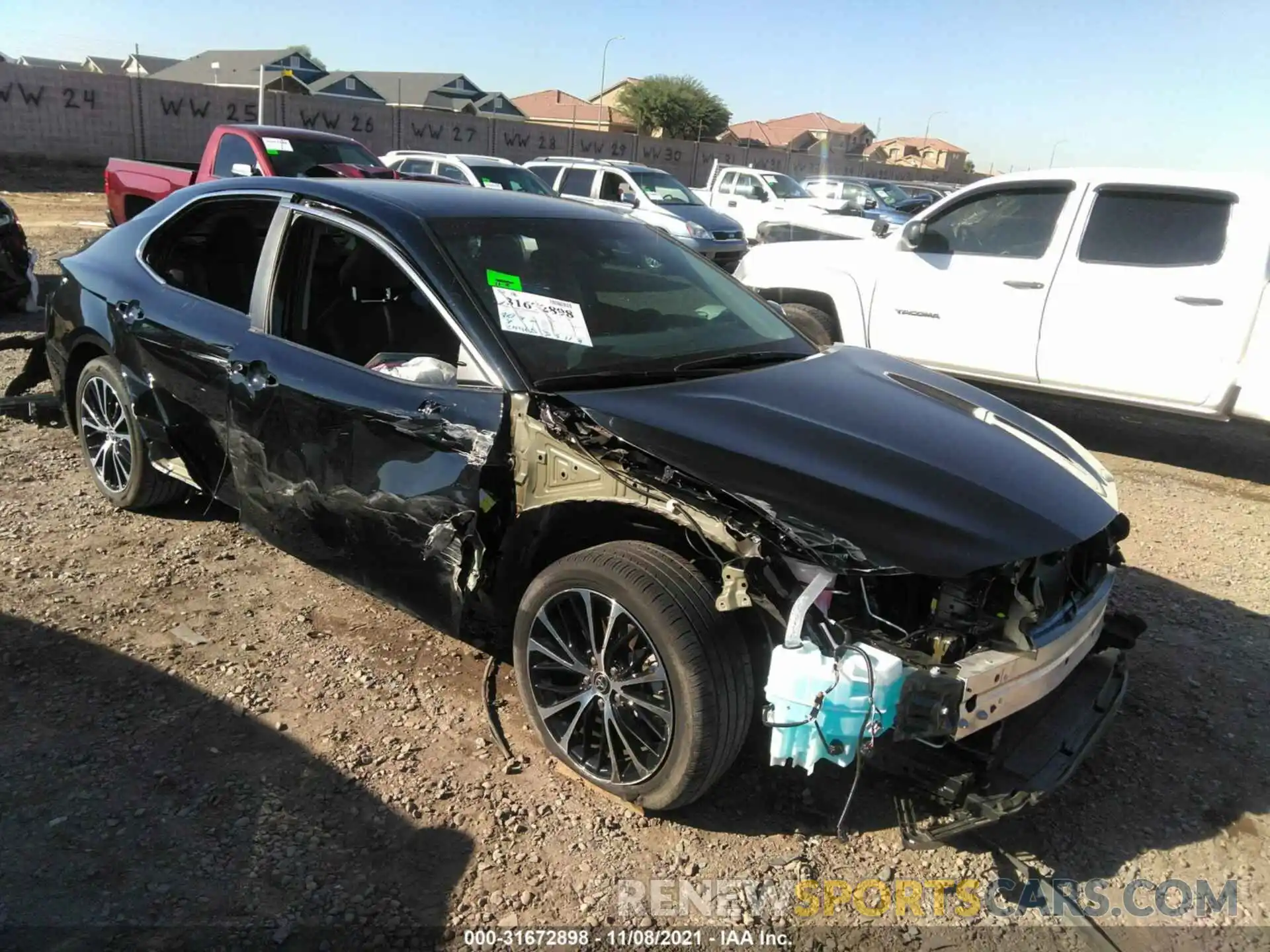 1 Photograph of a damaged car 4T1G11AK6LU954701 TOYOTA CAMRY 2020