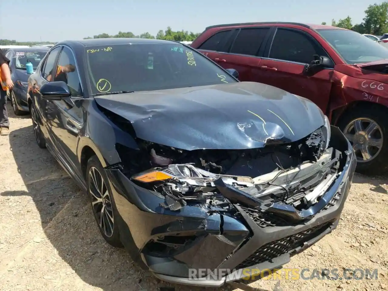 1 Photograph of a damaged car 4T1G11AK6LU956383 TOYOTA CAMRY 2020