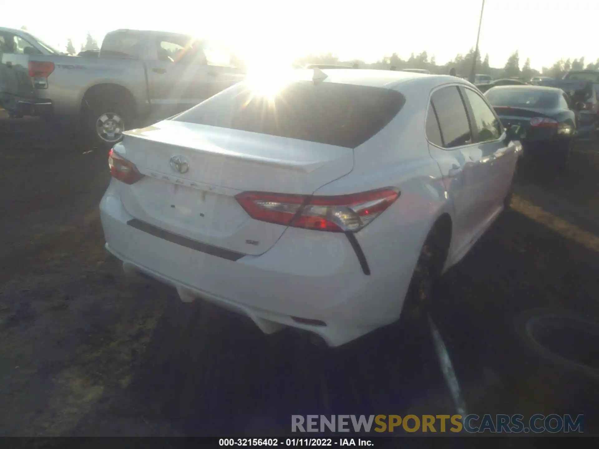 4 Photograph of a damaged car 4T1G11AK6LU965813 TOYOTA CAMRY 2020