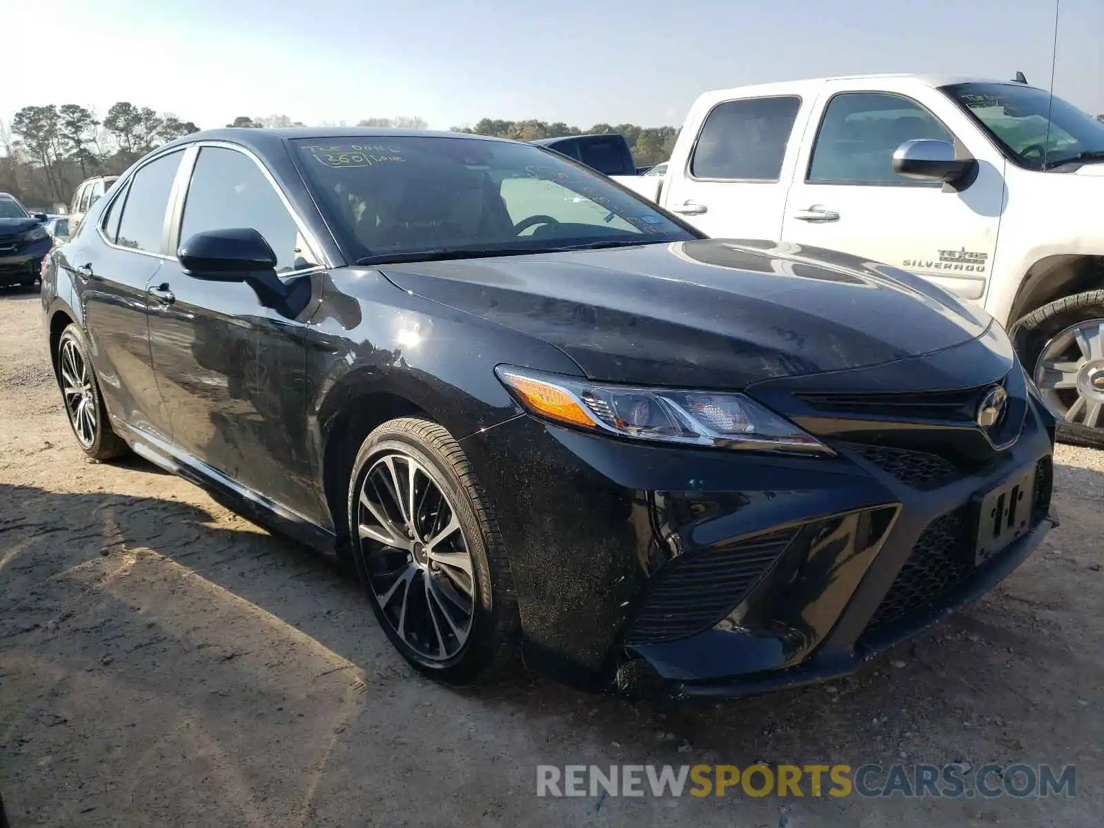 1 Photograph of a damaged car 4T1G11AK6LU965875 TOYOTA CAMRY 2020