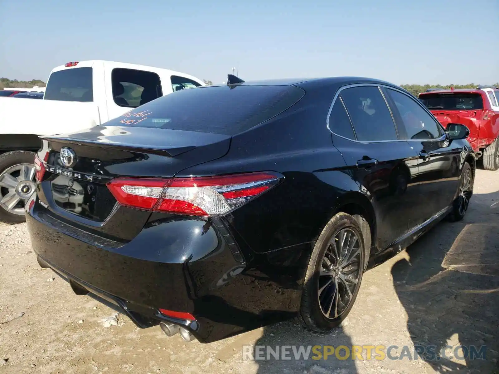 4 Photograph of a damaged car 4T1G11AK6LU965875 TOYOTA CAMRY 2020