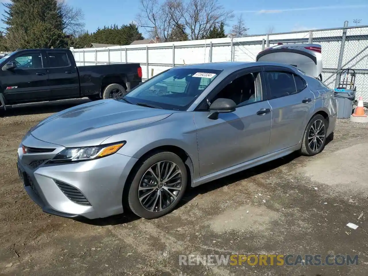 1 Photograph of a damaged car 4T1G11AK6LU967951 TOYOTA CAMRY 2020