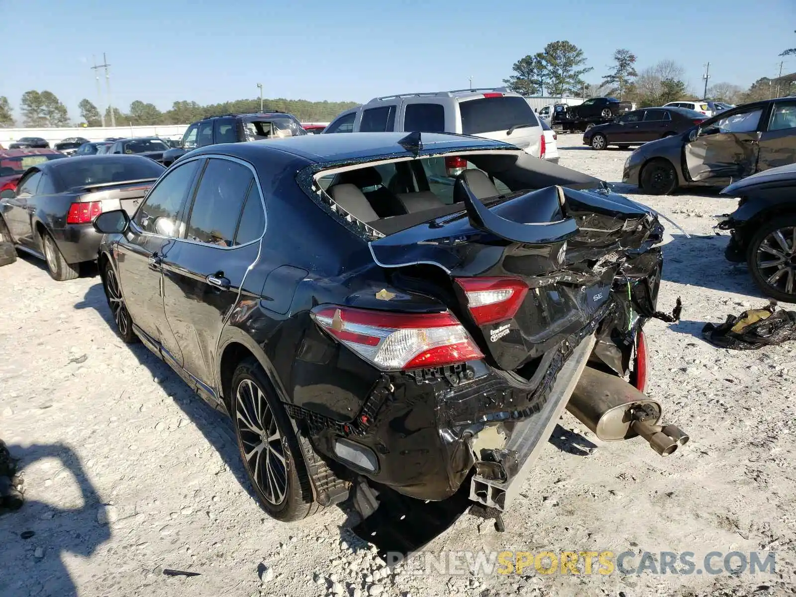 3 Photograph of a damaged car 4T1G11AK6LU969005 TOYOTA CAMRY 2020