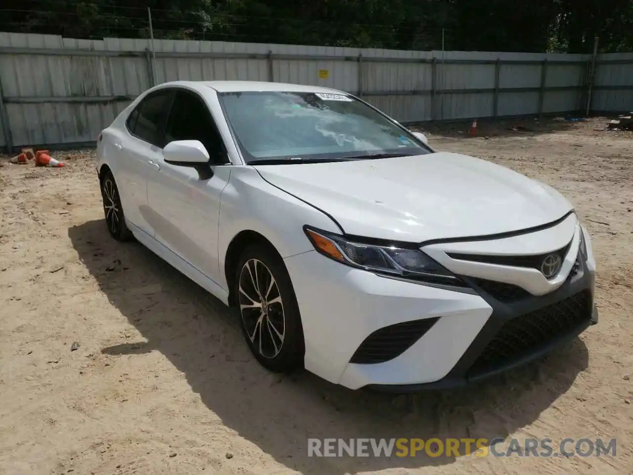 1 Photograph of a damaged car 4T1G11AK6LU972308 TOYOTA CAMRY 2020