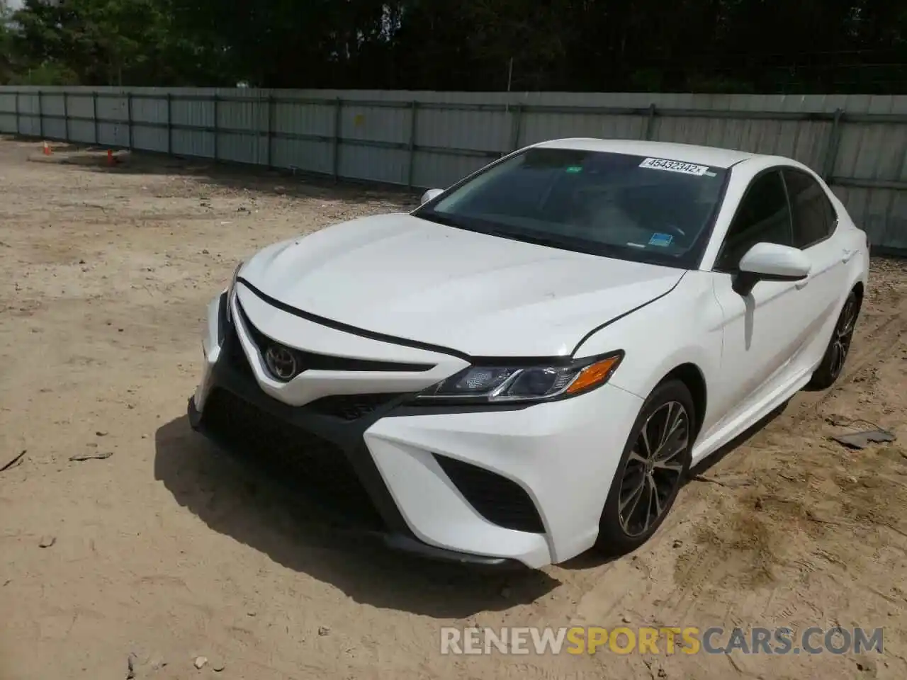 2 Photograph of a damaged car 4T1G11AK6LU972308 TOYOTA CAMRY 2020