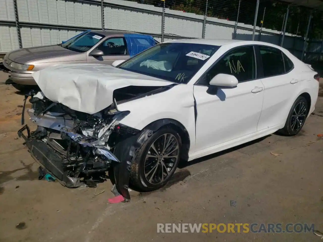 2 Photograph of a damaged car 4T1G11AK6LU973118 TOYOTA CAMRY 2020