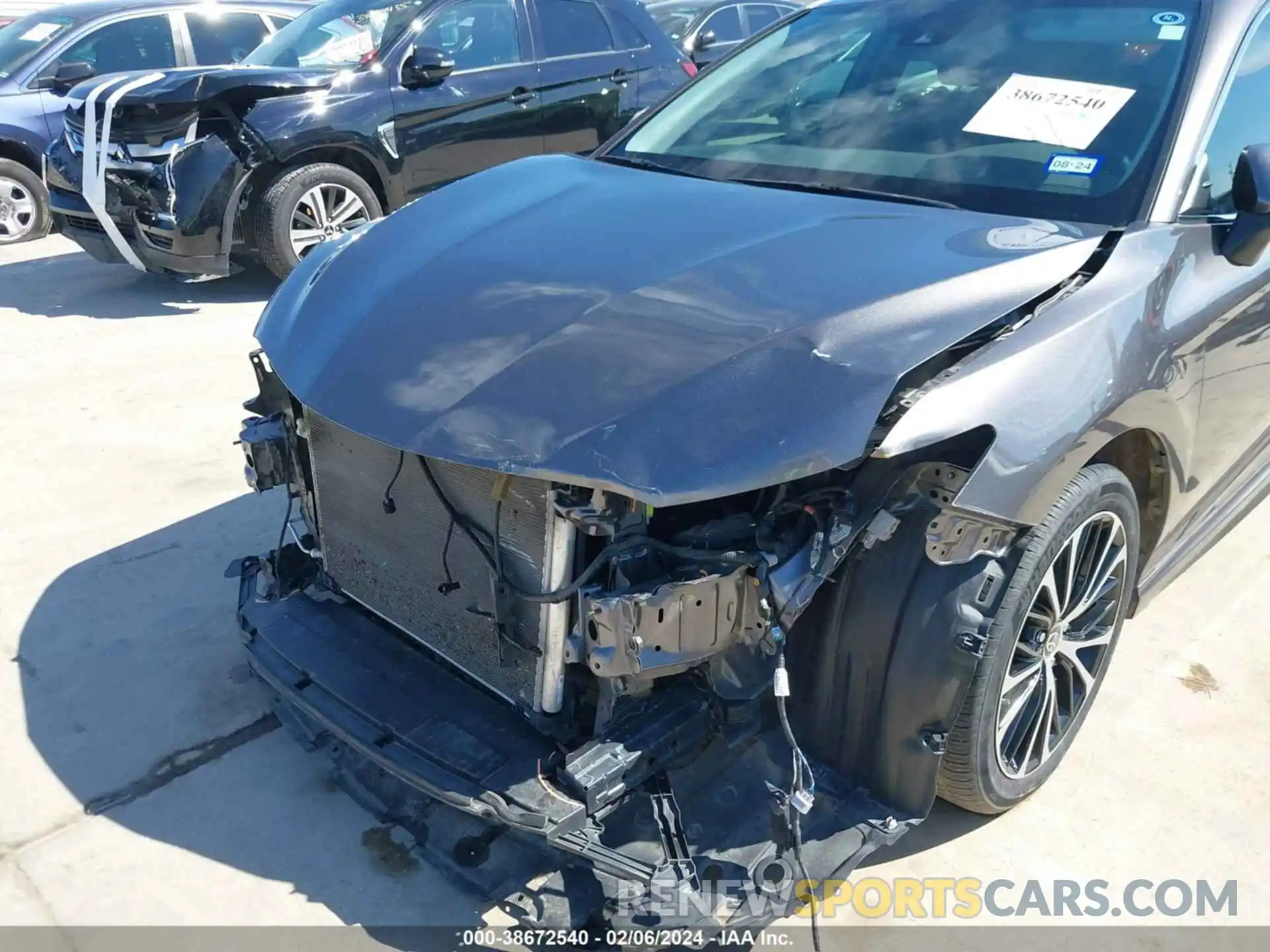 6 Photograph of a damaged car 4T1G11AK6LU980280 TOYOTA CAMRY 2020