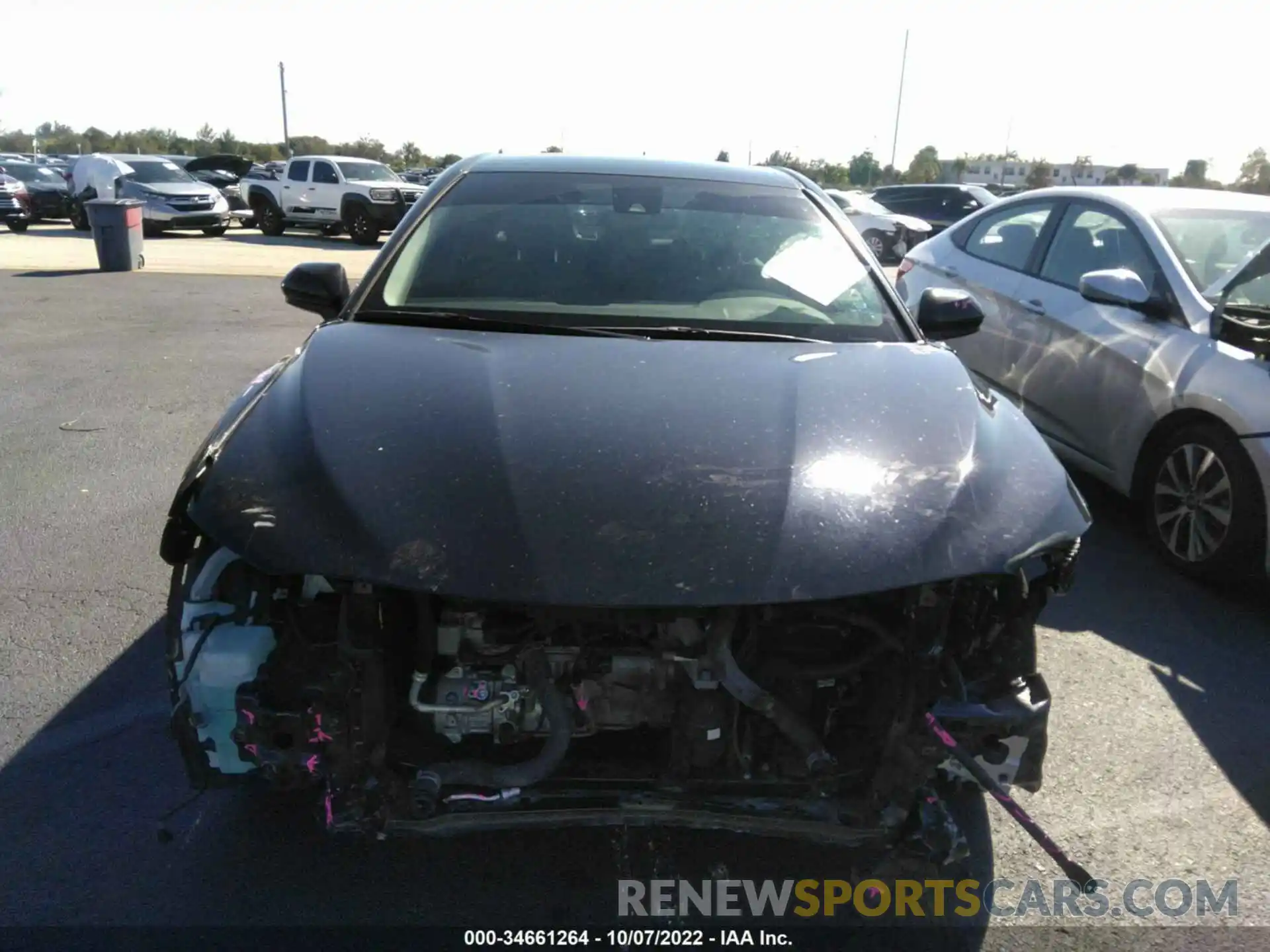 6 Photograph of a damaged car 4T1G11AK6LU983079 TOYOTA CAMRY 2020