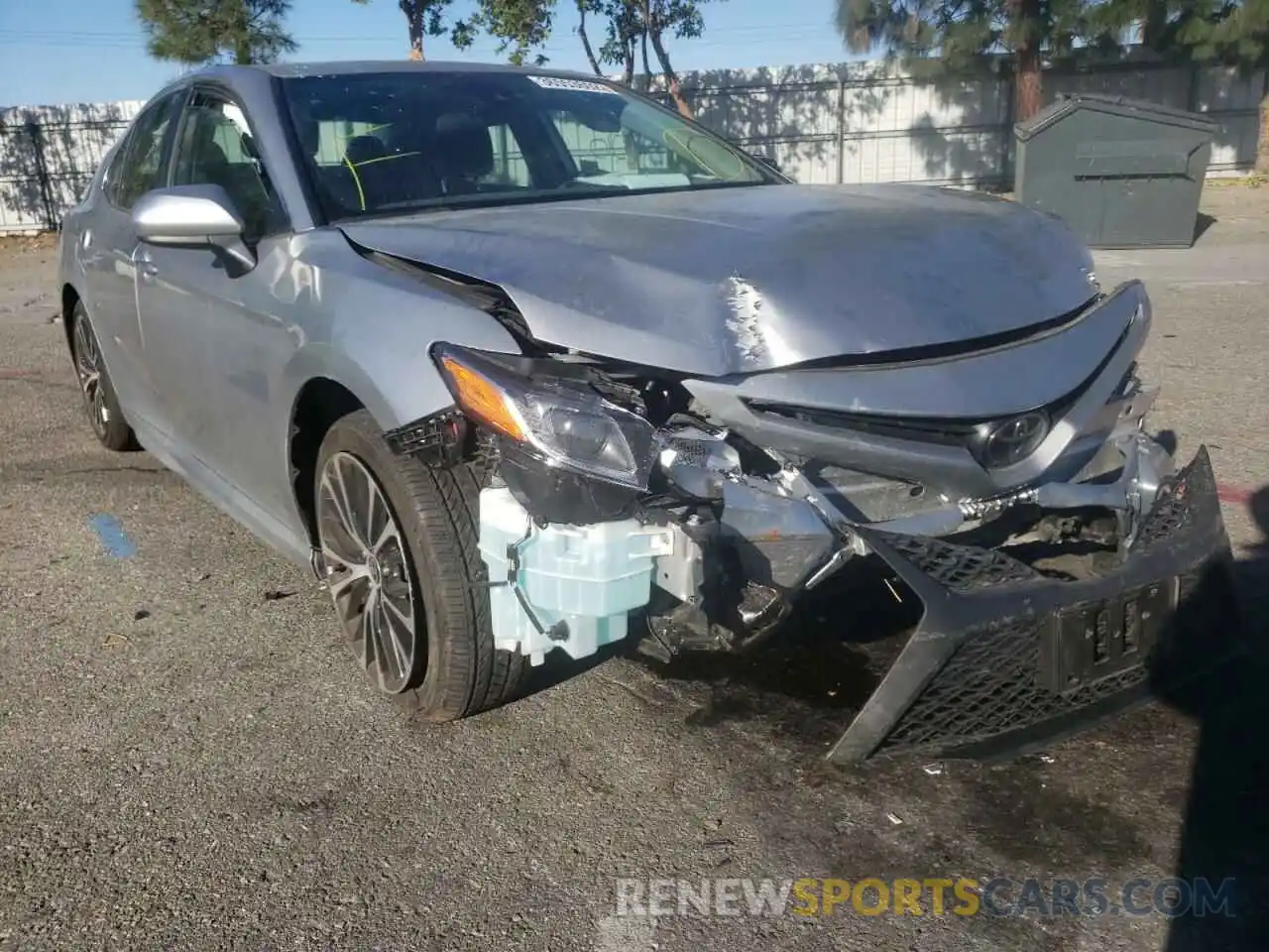 1 Photograph of a damaged car 4T1G11AK6LU996818 TOYOTA CAMRY 2020