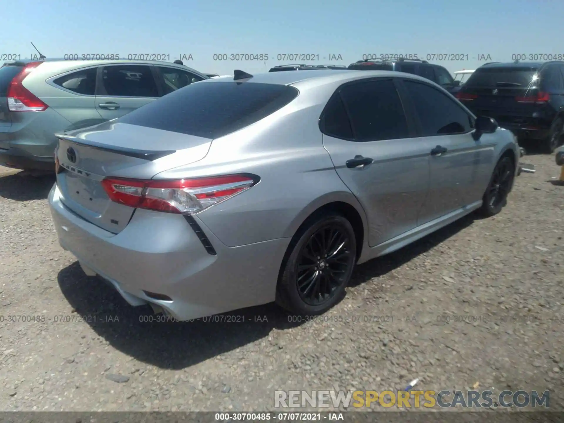 4 Photograph of a damaged car 4T1G11AK7LU304338 TOYOTA CAMRY 2020