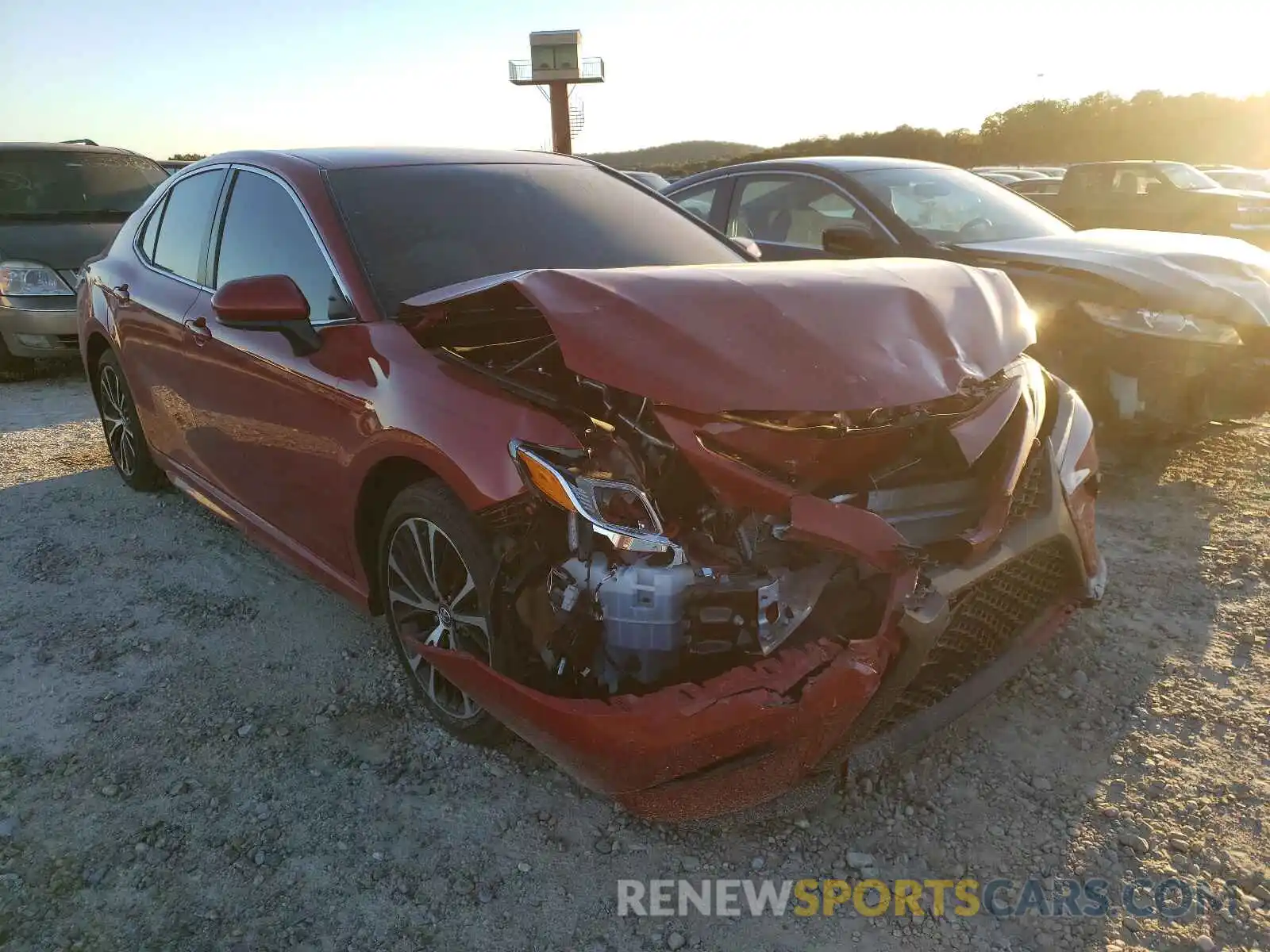 1 Photograph of a damaged car 4T1G11AK7LU305845 TOYOTA CAMRY 2020