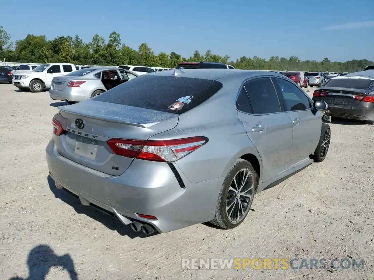 4 Photograph of a damaged car 4T1G11AK7LU307644 TOYOTA CAMRY 2020