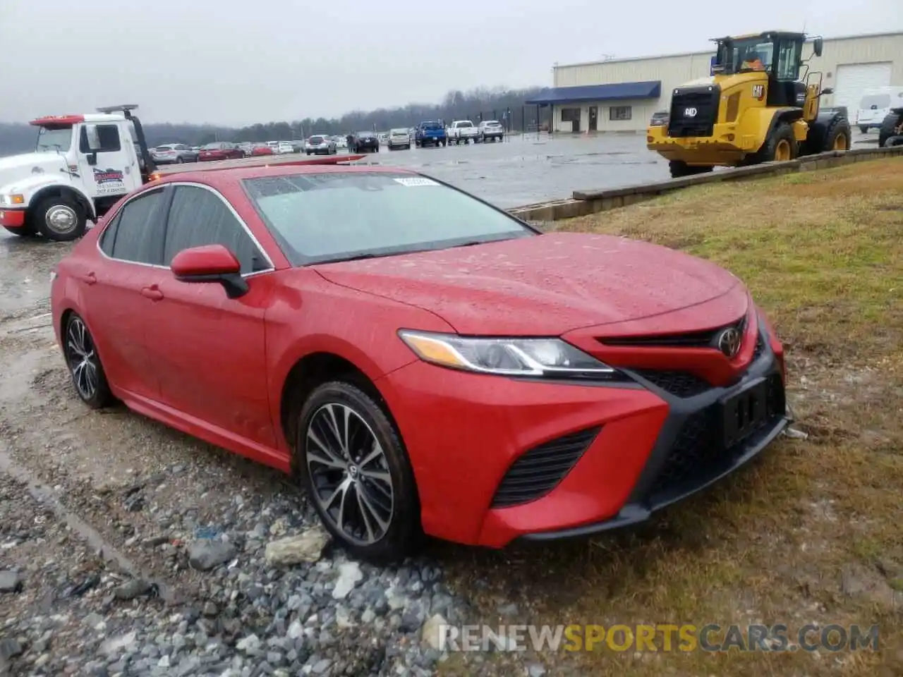 1 Photograph of a damaged car 4T1G11AK7LU312424 TOYOTA CAMRY 2020