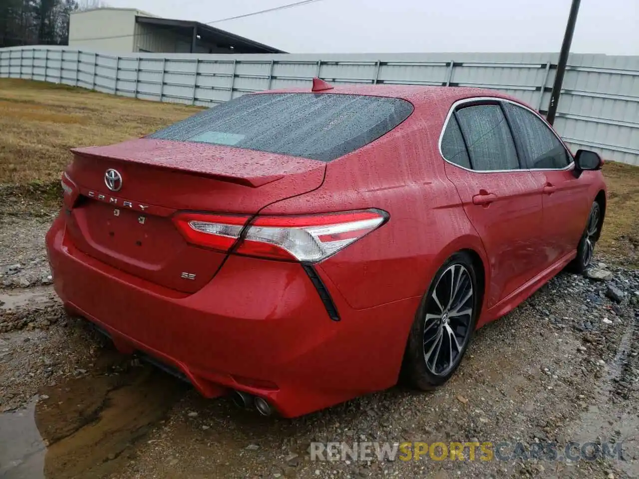 4 Photograph of a damaged car 4T1G11AK7LU312424 TOYOTA CAMRY 2020