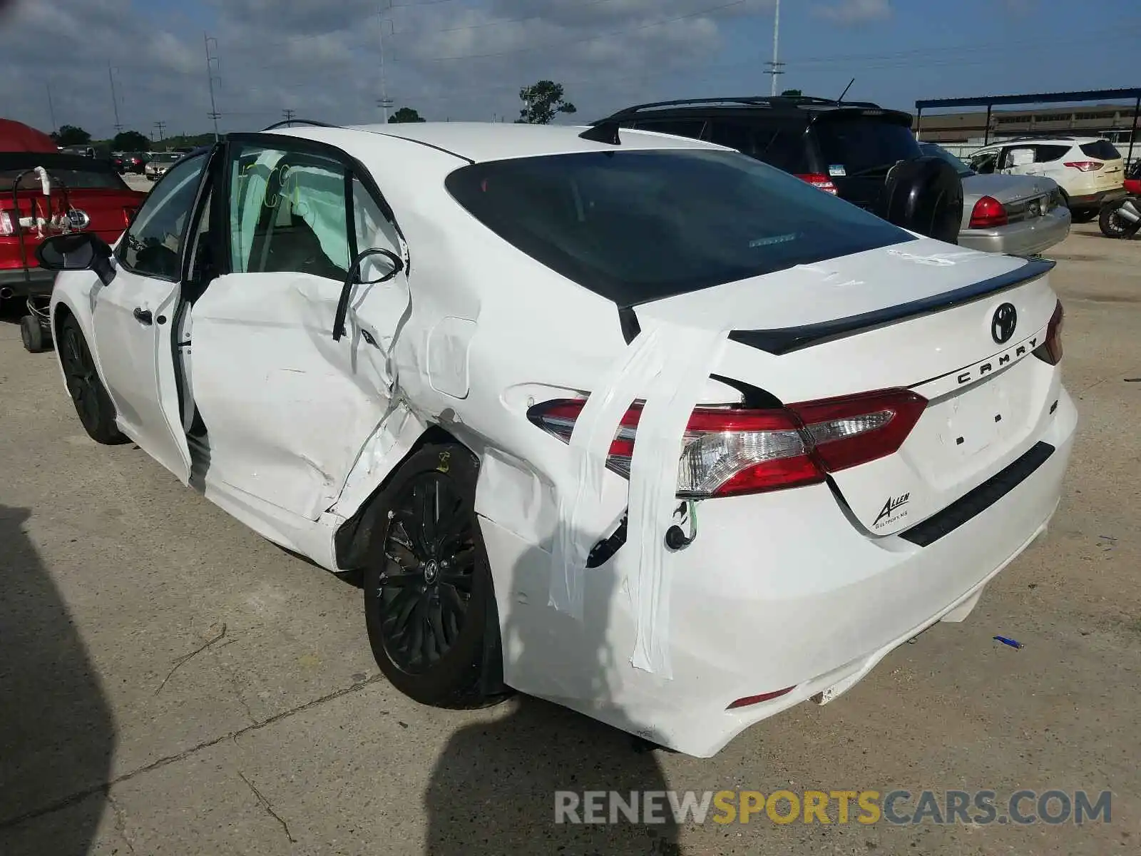 3 Photograph of a damaged car 4T1G11AK7LU315307 TOYOTA CAMRY 2020