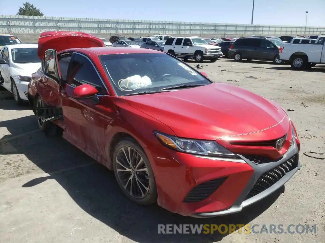 1 Photograph of a damaged car 4T1G11AK7LU316974 TOYOTA CAMRY 2020