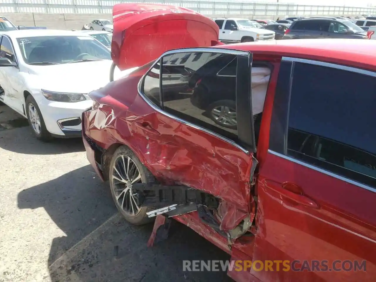 9 Photograph of a damaged car 4T1G11AK7LU316974 TOYOTA CAMRY 2020