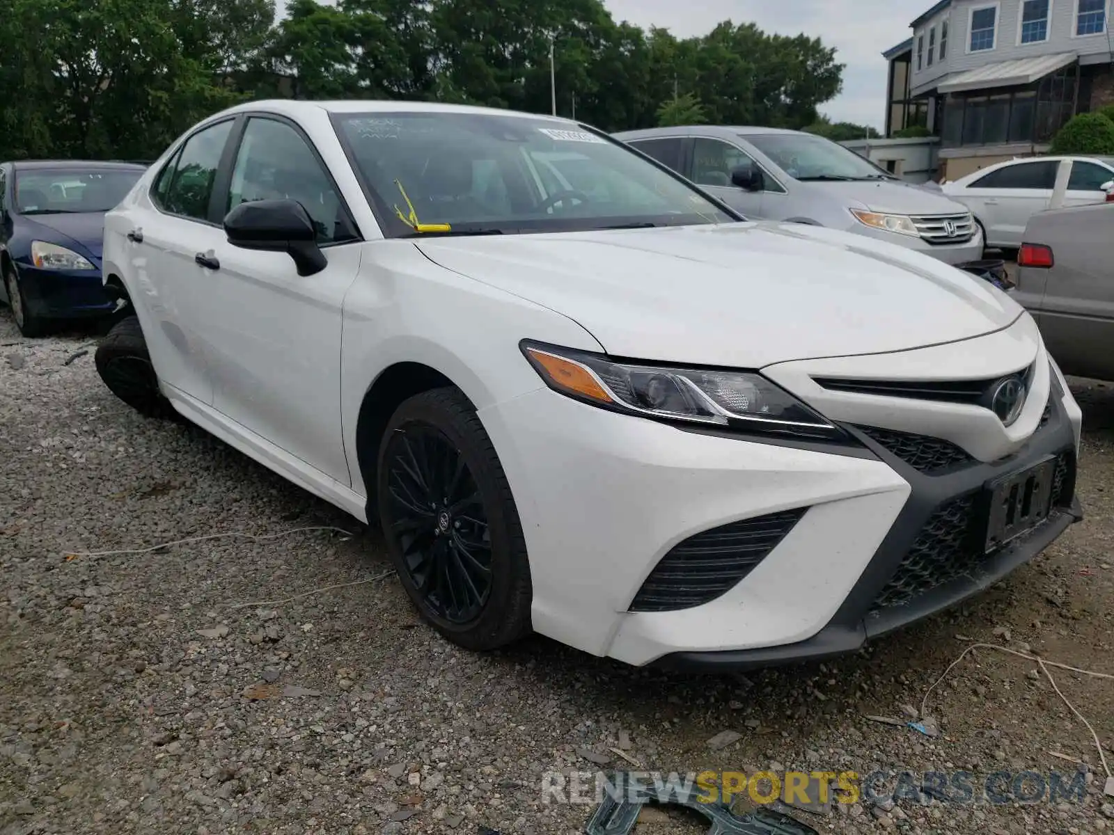 1 Photograph of a damaged car 4T1G11AK7LU317154 TOYOTA CAMRY 2020