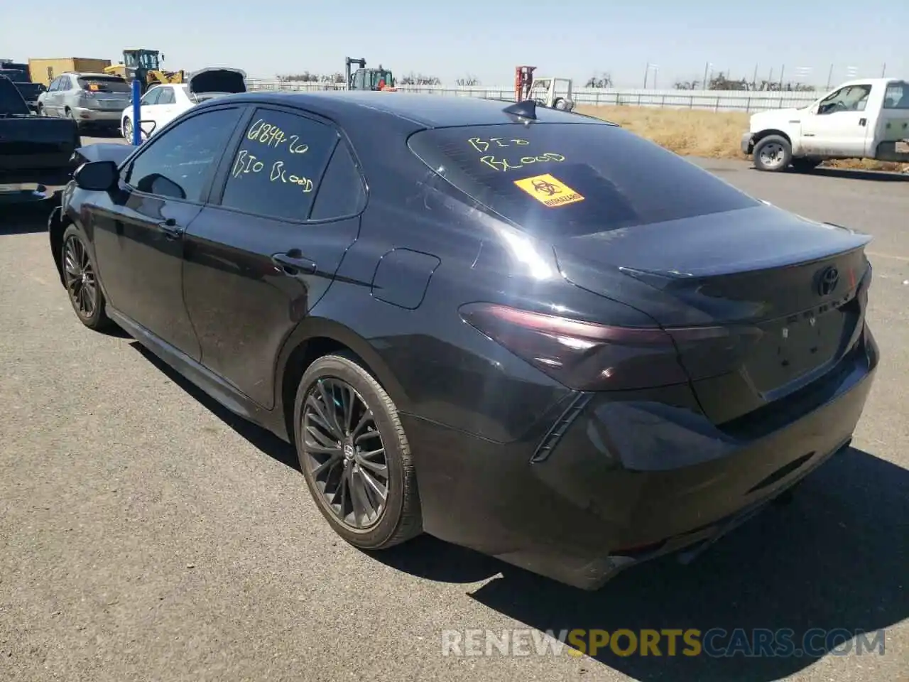 3 Photograph of a damaged car 4T1G11AK7LU318322 TOYOTA CAMRY 2020