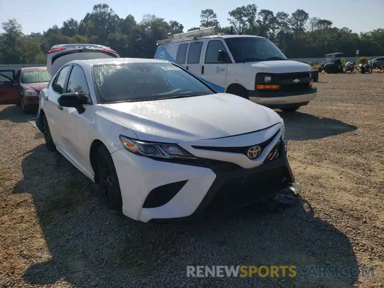 1 Photograph of a damaged car 4T1G11AK7LU324721 TOYOTA CAMRY 2020