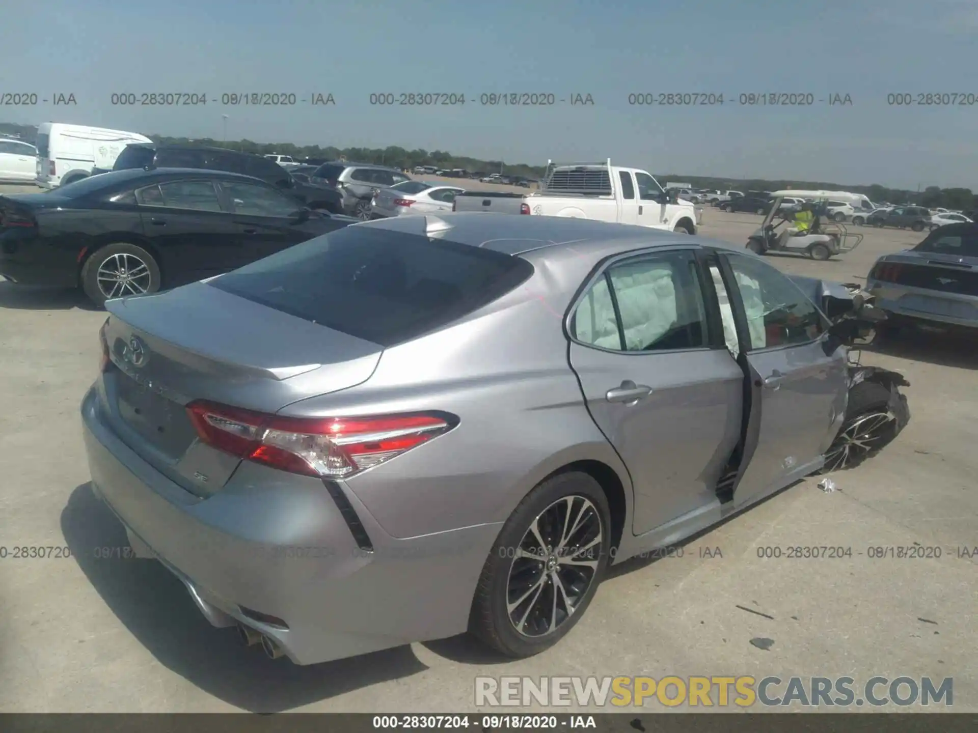 14 Photograph of a damaged car 4T1G11AK7LU325772 TOYOTA CAMRY 2020