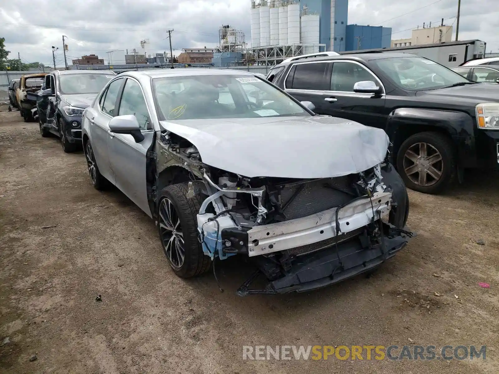 1 Photograph of a damaged car 4T1G11AK7LU328784 TOYOTA CAMRY 2020