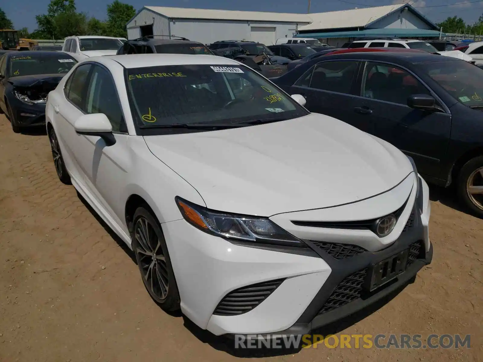 1 Photograph of a damaged car 4T1G11AK7LU328929 TOYOTA CAMRY 2020