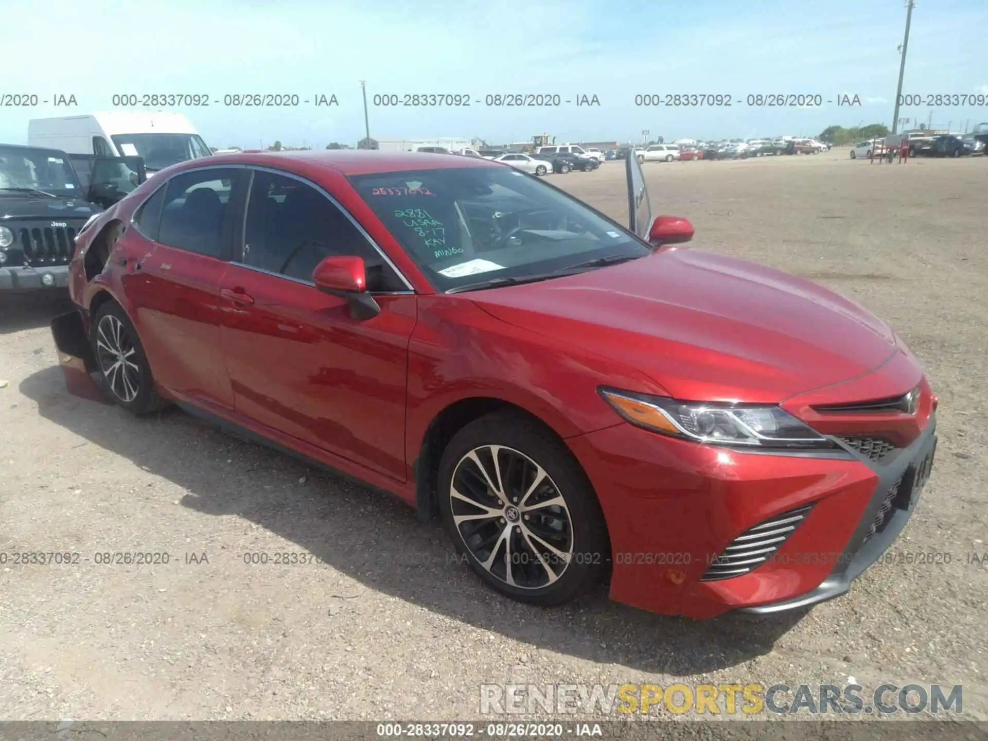 1 Photograph of a damaged car 4T1G11AK7LU329045 TOYOTA CAMRY 2020